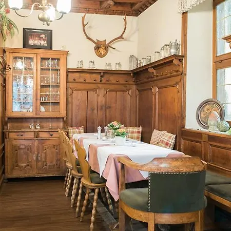 Konukevi Zum Specht Hösbach