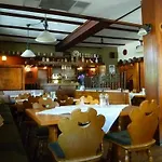 Zum Specht Guest house Hoesbach
